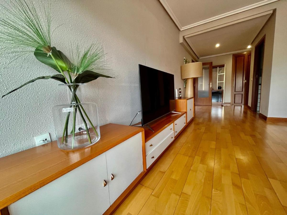 Atuaire Home Agradable Apartamento En El Centro De Burgos Parking Incluido Exterior photo