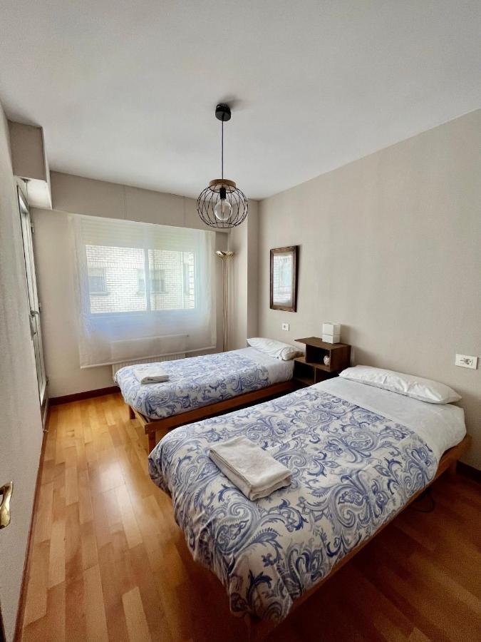 Atuaire Home Agradable Apartamento En El Centro De Burgos Parking Incluido Exterior photo